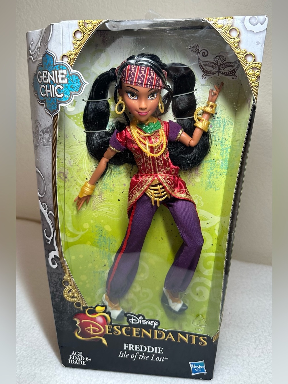 Hasbro Disney Descendants Genie Chic Freddie Isle of the Lost Doll 11" Outfit